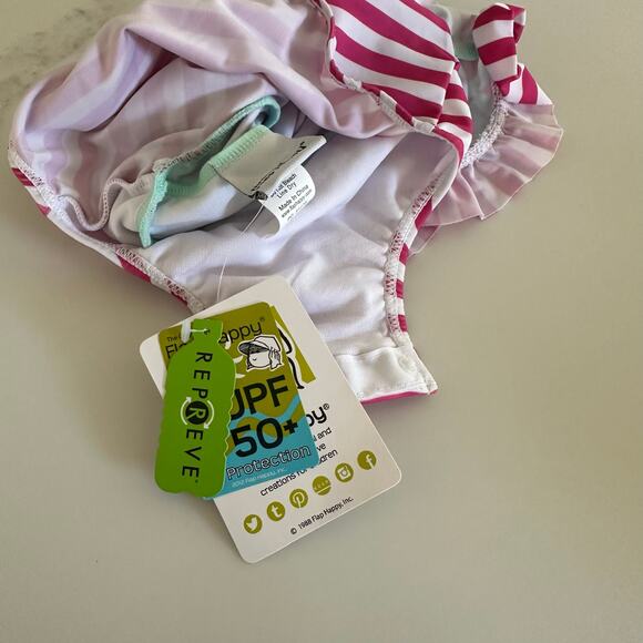 NWT The Original Flap Happy Baby Bathing Suit with Snaps UPF 50 Size 6 months - Picture 4 of 7
